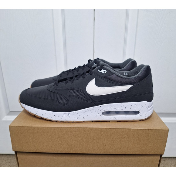 Athletic_Shoes